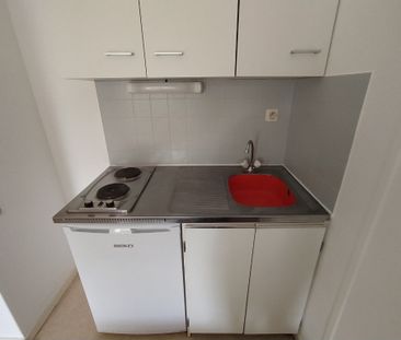 Location Appartement 1 pièce 21m² - Photo 2