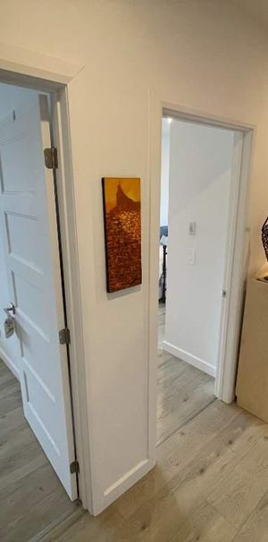 4½ 1 270 pi2 - TOUS SERVICES INCLUS - ASCENSEUR / IMMENSE WALK-IN / 100% BÉTON / THERMOPOMPE - Logement à Granby - Photo 1