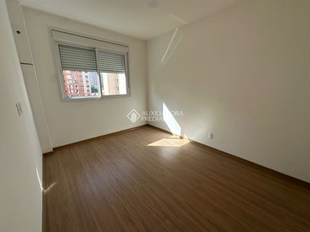 Apartamento com 2 quartos e 56m² para alugar em Cristo Redentor, Porto Alegre. - Photo 2