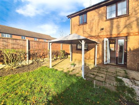 2 bedroom house to rent Cusak Road, Chelmer Village, Chelmsford, CM2 - Photo 4