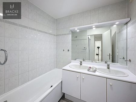 Location Appartement 4 pièces 85m² - Photo 4