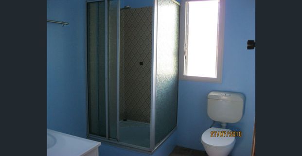 Highset 3 Bedroom Cottage with additional bedroom sleepout downstairs - Photo 1