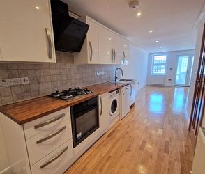 Newington Road, Ramsgate, CT12 6PP, Kent - Photo 2