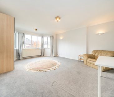 Chatsworth Road, North West London, NW2, London - Photo 1