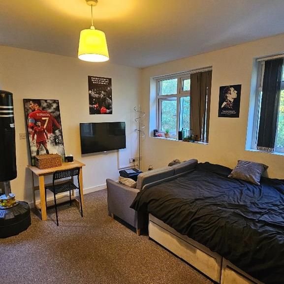 Studio to rent - Photo 1