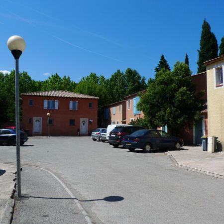 Location Appartement 4 pièces 83m² LE LUC 83340 - Photo 3