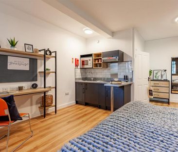 1 bedroom in a flat share to rent - Photo 3