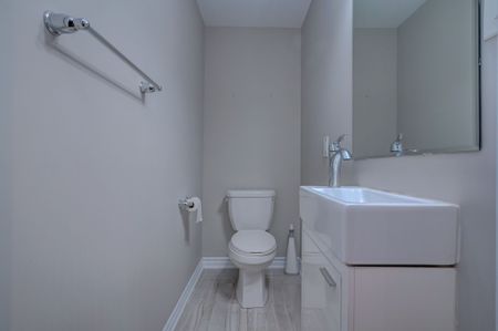 For Lease - 45 Heron Park Place Unit# 18, Toronto, Ontario - Photo 5