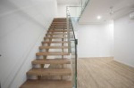 LUXURIOUS TOWNHOUSE NEAR THE BEACH - Photo 5