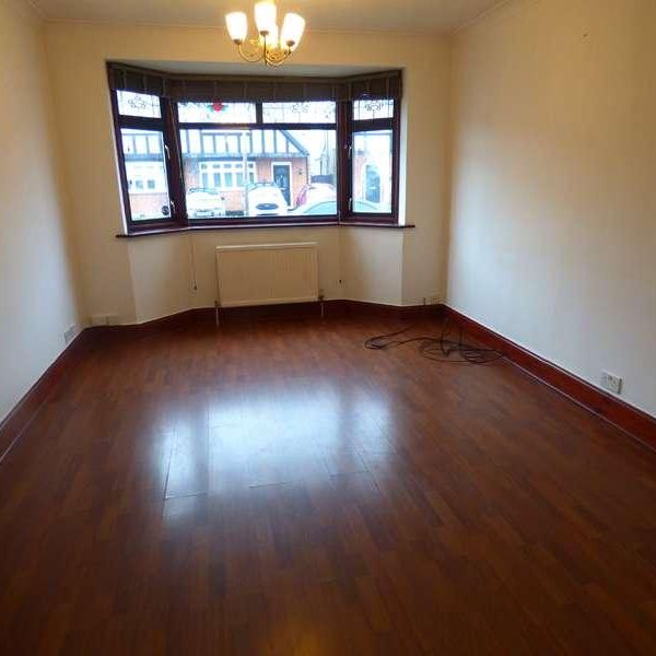 Heathview Road, Grays, RM16 - Photo 1