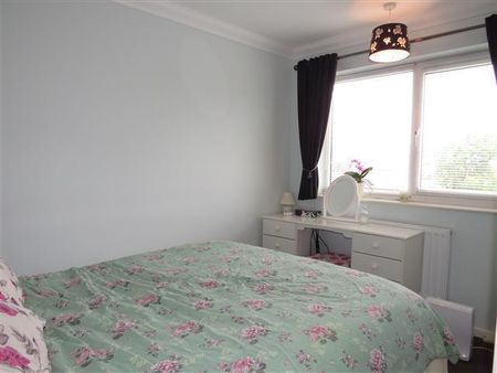 St Davids Close - Photo 3