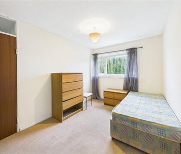 2 bedroom maisonette to rent - Photo 4