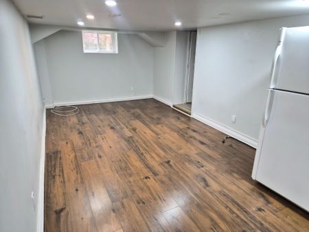 For Lease - 84 Basement Ruggles Avenue, Richmond Hill, Ontario - Photo 2