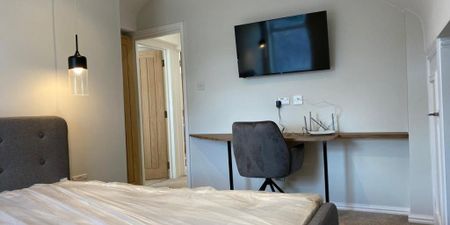 2 bedroom flat to rent - Photo 3