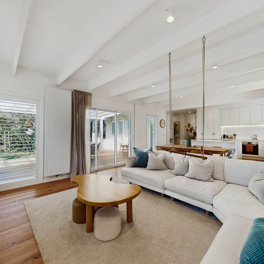 A Renovated Parkside Family Retreat - Photo 1