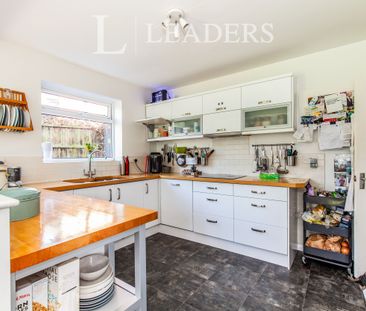 4 bedroom house to rent Buxton Drive, Little Eaton, Derby, DE21 - Photo 2