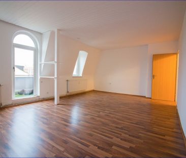 Zentrale Lage trifft auf charmantes Wohnambiente – Ihre neue Dachge... - Photo 2