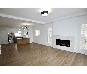 3 Bed 2.5 Bath Double Garage Fort Saskatchewan For Rent - Photo 1