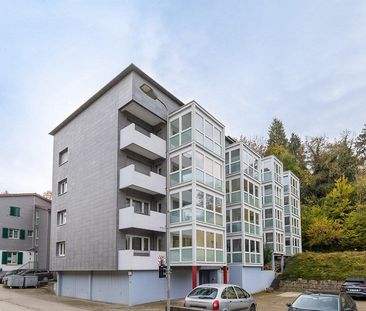 Gemütliche Wohnung mit Wintergarten und Balkon - Photo 1