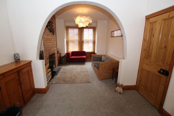 2 bedroom terraced house to rent - Photo 1