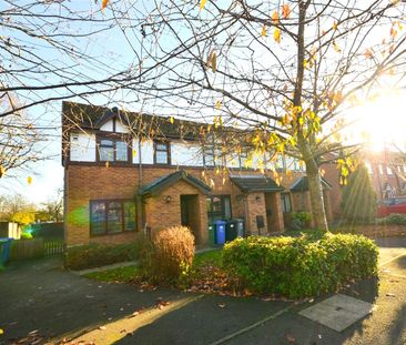 St James Drive, Sale, Manchester, M33 7QX - Photo 1