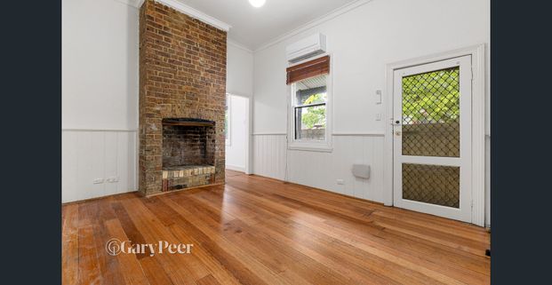 Spacious 2 Bedroom in Prime South Yarra Location - Photo 1