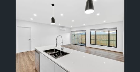 For Lease: Stunning Family Home in Donnybrook - Photo 5