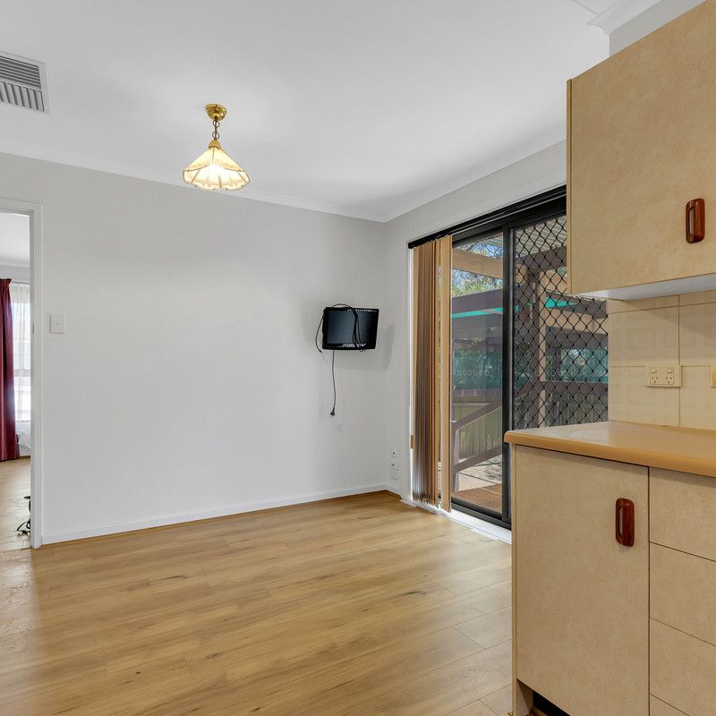 35 Mostyn Crescent, Salisbury East SA 5109 - Photo 1