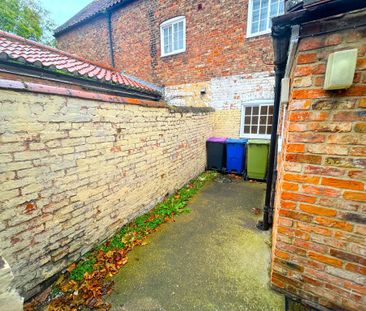 2 bedroom terraced house to rent - Photo 6