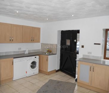 3 bedroom barn conversion to rent - Photo 3