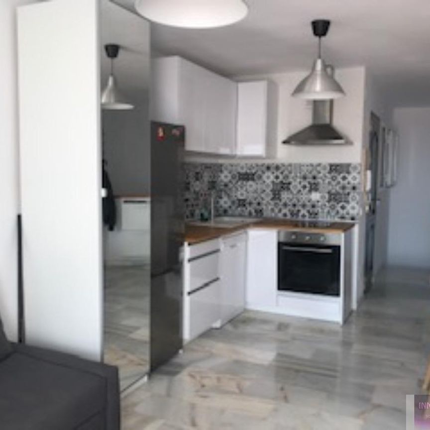 Duplex en alquiler en El Padron, Estepona - Photo 1