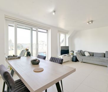 Appartement te huur in Zwijnaarde met 3 slaapkamers - foto 2