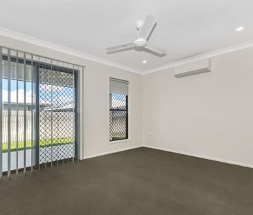 Gorgeous Spacious Home - Photo 6