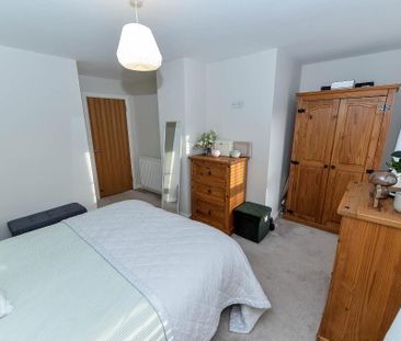 11 Church Court, Moneyreagh, BT23 6EU - Photo 4