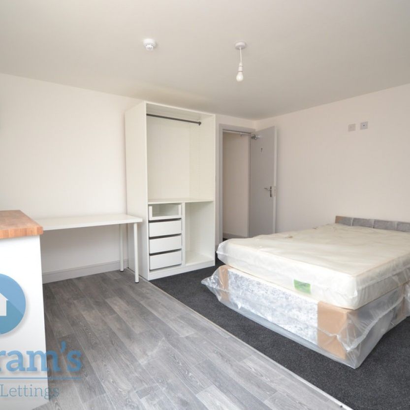 1 bed Studio for Rent - Photo 1
