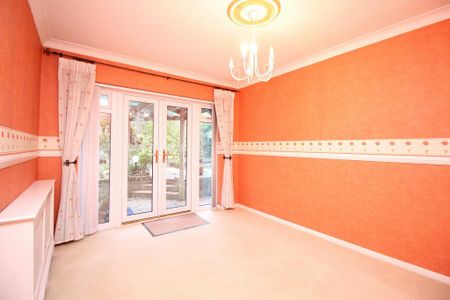 4 bedroom detached house to rent - Photo 2