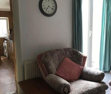 Room in a Shared House, Kimberley Road, E17 - Photo 4