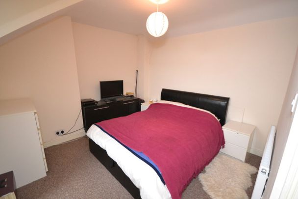 3 bed Mid Terraced House for Rent - Photo 1