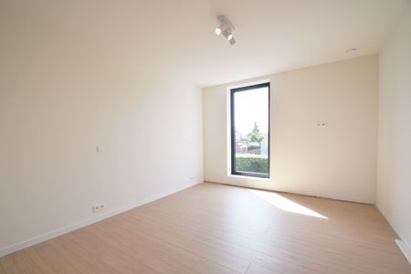 Luxueus afgewerkte nieuwbouwwoning met 3 slaapkamer te Jonkerhove - Photo 5