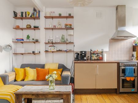 1 Bed Flat, Dalrymple Road, SE4 - Photo 4