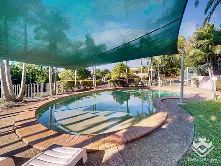 SERENITY & RELAXING 3 BEDROOM TOWNHOUSE IN THE HEART OF EIGHT MILE PLAINS - Photo 3