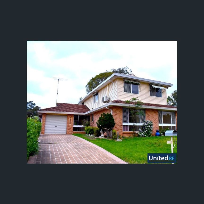 Family Home with Flexible Living Options in Kings Park - Photo 1