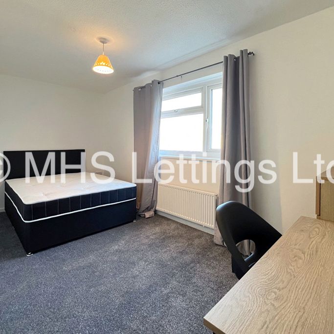 4 Bedroom Mid Terraced House for rent in Holborn Street - Photo 1
