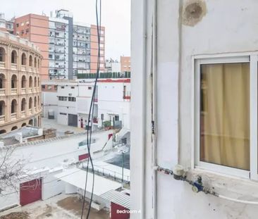 Carrer Castelló, Valencia, Valencian Community 46004 - Photo 2