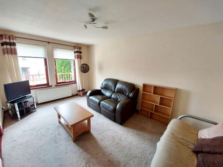 2 bedroom flat to rent - Photo 2