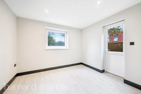 Clarendon Road - Photo 4