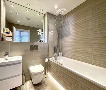 Langley House, RH8 - Photo 4