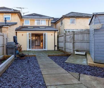 3 bedroom terraced house to rent - Photo 3