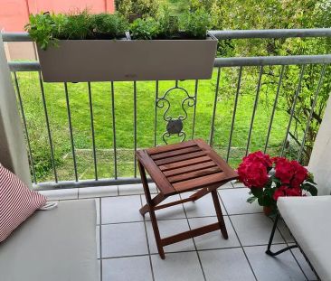 Helle 2-Zimmer-Wohnung mit Balkon in gepflegtem Altbau, Kassel-Süds... - Photo 1