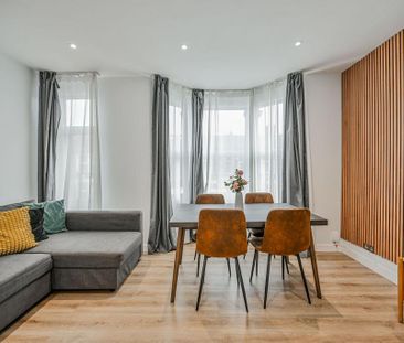 2 bedroom flat to rent - Photo 2